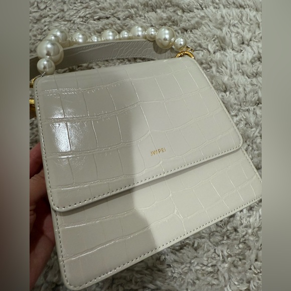 JW PEI FAE TOP HANDLE CROSSBODY - IVORY CROC - Picture 4 of 16